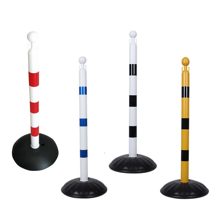 33″ Queue Control Plastic Posts with Plastic Chains feature a one-piece pole and a 300mm water-filled base
